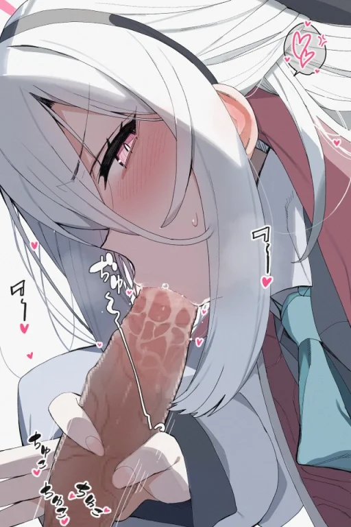 我用催眠吊坠催眠三人,调教还是纯爱?